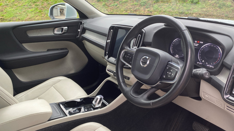 Volvo Xc40 2.0 T4 Inscription 5dr Geartronic Petrol Estate